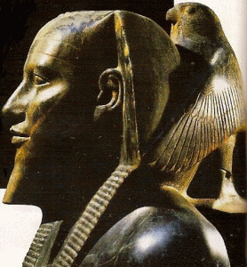 Esc, XXVI-XXV, DIN IV, Faran Kefrn, busto, protegido por el halcn, perfil, 2520-2494