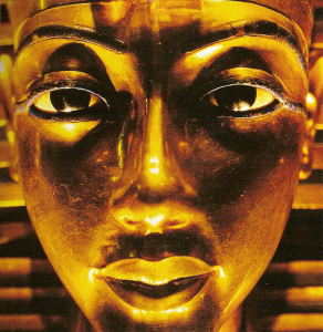 Esc, XIV, DIN XVIII, Mscara funeraria de Tutankamn, M. Egipcio, El Cairo, 1334-1325