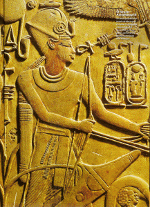 Esc, XIV, DIN XVIII, Amenothep III en su carro de guerra, Templo de Merneptah, 1382-1344