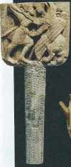 Esc XIII-XII  Edad del Bronce Guerrero lucha con un Grifo Espejo de Marfil, Enkomi,Chipre, 1200-1100